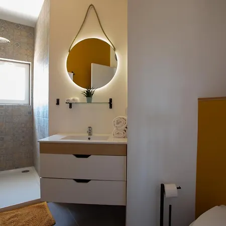 Mainfloor With Private Pool - Airco Optional Budens